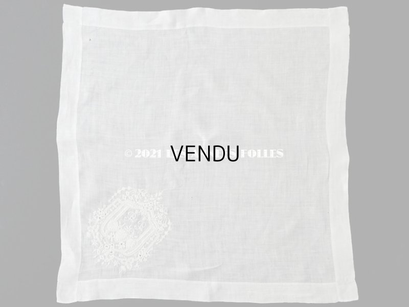 画像3: 19世紀 アンティーク  結婚式のハンカチ  モノグラム入り大きなメダイヨン