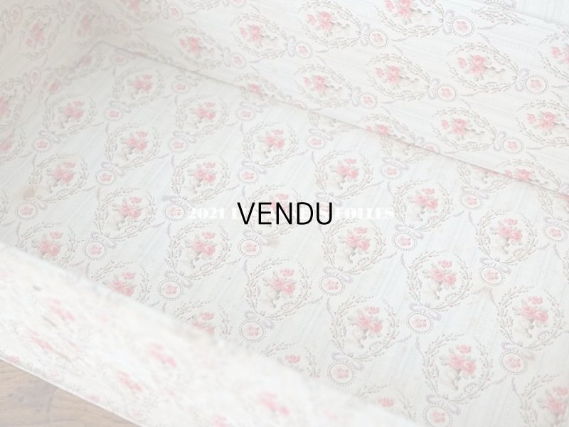 画像13: 1900年代 アンティーク ピンクの薔薇のメダイヨン 大きなカルトナージュボックス 41.3×26×12.8cm