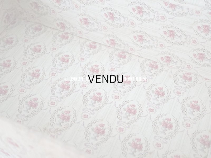 画像12: 1900年代 アンティーク ワイン色の薔薇のメダイヨン 大きなカルトナージュボックス 41×26×12.8cm