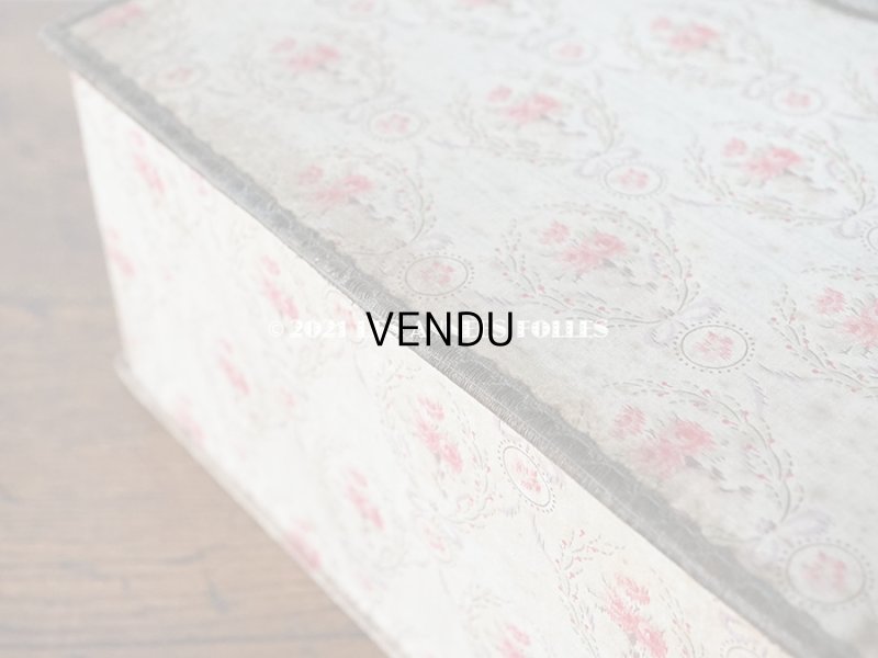 画像9: 1900年代 アンティーク ピンクの薔薇のメダイヨン 大きなカルトナージュボックス 41.3×26×12.8cm