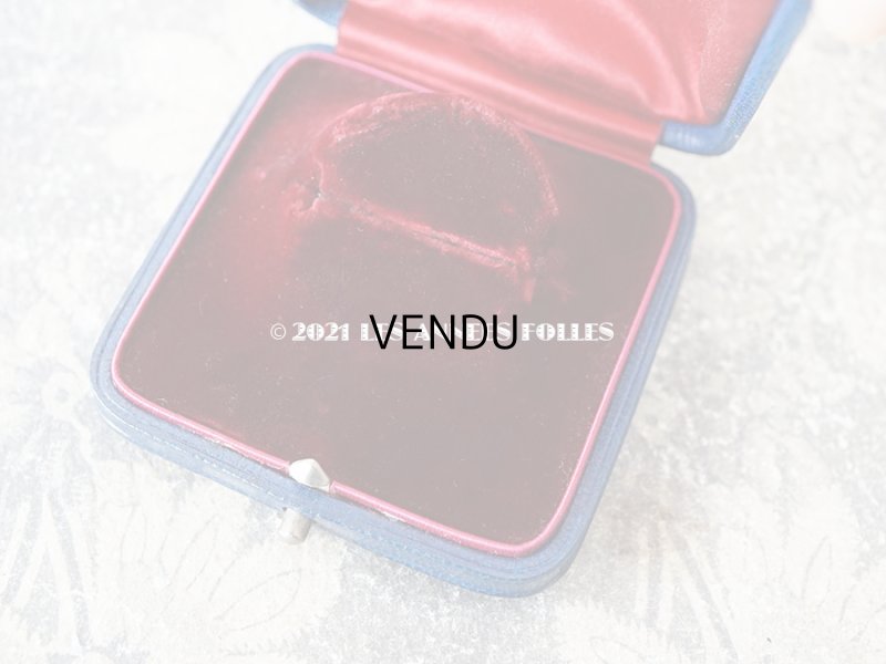 画像8: 1900年代 アンティーク 本革製 イニシャル入り S.M. ジュエリーボックス ブローチ用 ネイビーブルー