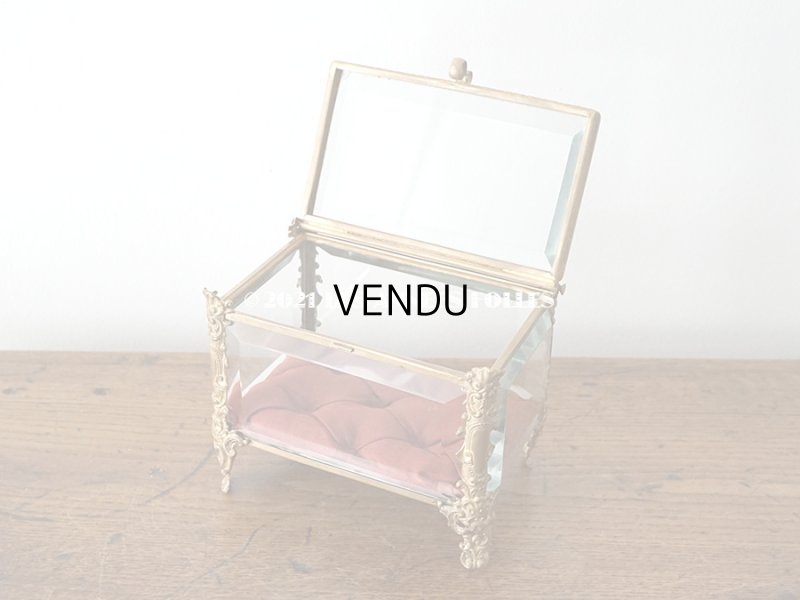 画像11: 19世紀 アンティーク ロカイユ装飾の脚 ジュエリーボックス シルク製クッション 