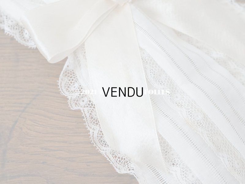 画像10: アンティーク  初聖体のオモニエール オフホワイトのシルクリボン & レースのフリル レースペーパー付ボックス入り