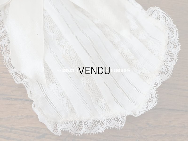 画像11: アンティーク  初聖体のオモニエール オフホワイトのシルクリボン & レースのフリル レースペーパー付ボックス入り