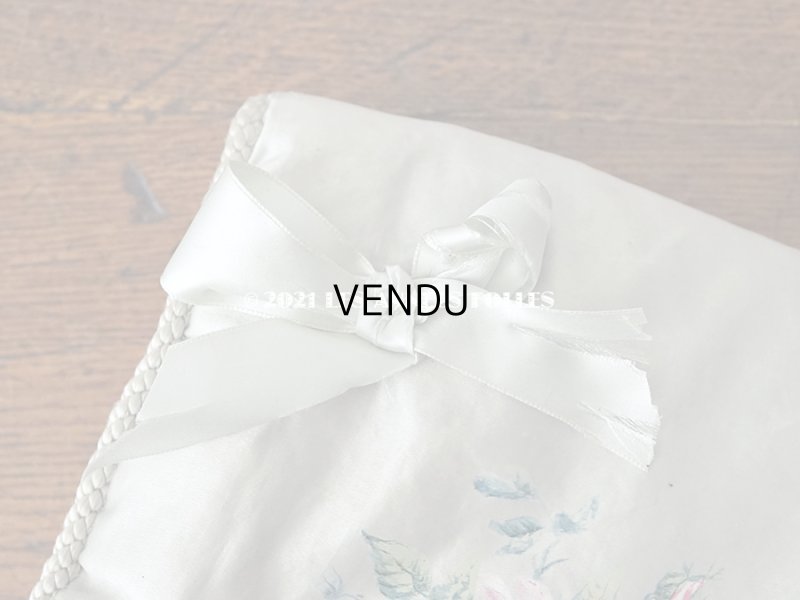 画像8: アンティーク  シルク製 ハンキーケース 野生の薔薇 &MARGUERITE パウダーグリーン ハンカチ用ポシェット