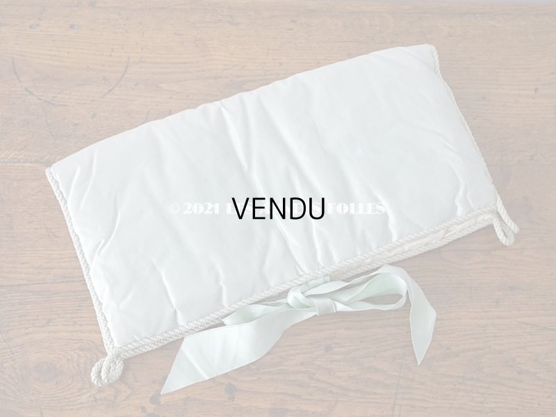 画像7: アンティーク  シルク製 ハンキーケース 野生の薔薇 &MARGUERITE パウダーグリーン ハンカチ用ポシェット