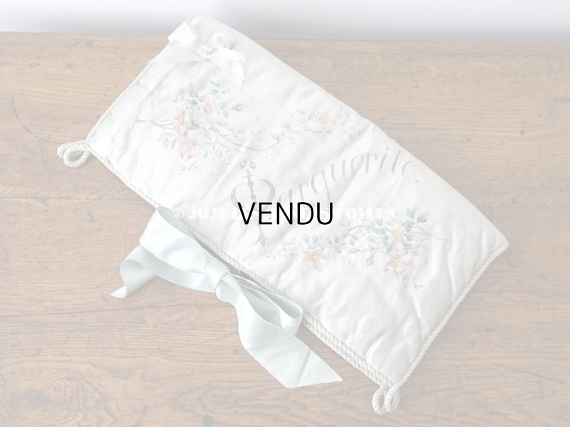 画像4: アンティーク  シルク製 ハンキーケース 野生の薔薇 &MARGUERITE パウダーグリーン ハンカチ用ポシェット