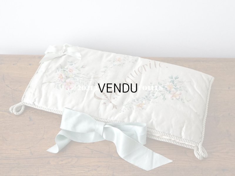 画像3: アンティーク  シルク製 ハンキーケース 野生の薔薇 &MARGUERITE パウダーグリーン ハンカチ用ポシェット