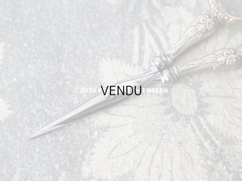 画像9: 1900年代 アンティーク シルバー製 アイリスの花 ソーイングセット 裁縫道具