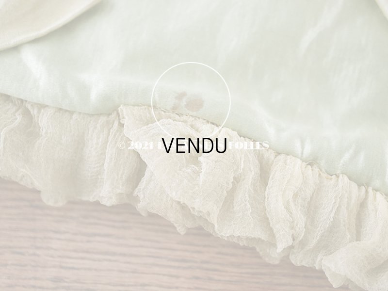 画像8: 19世紀末 アンティーク シルク製 ハンキーケース 王冠紋章　＆　モノグラム刺繍入り ピスタチオグリーン ハンカチ用ポシェット 