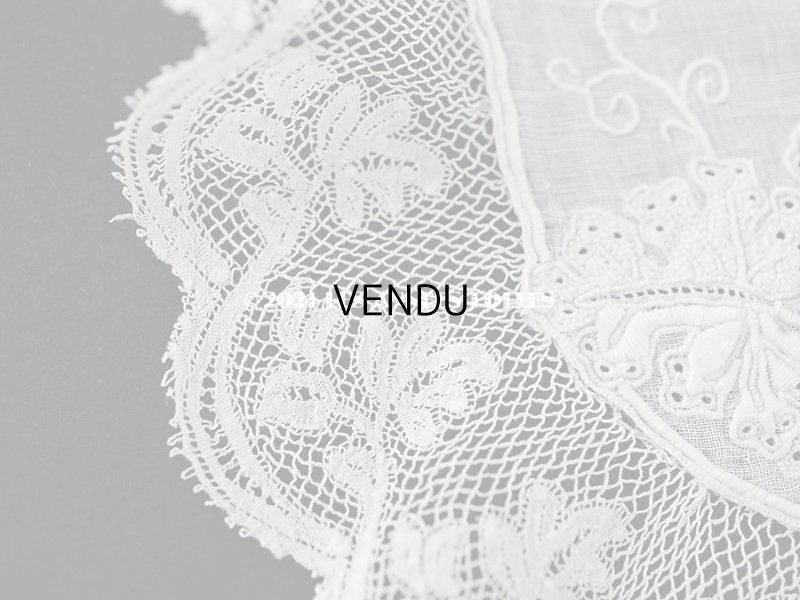 画像6: 19世紀末 アンティーク  結婚式のハンカチ モノグラム刺繍入り　葡萄の葉　ホワイトワーク＆手編みのヴァランシエンヌレース
