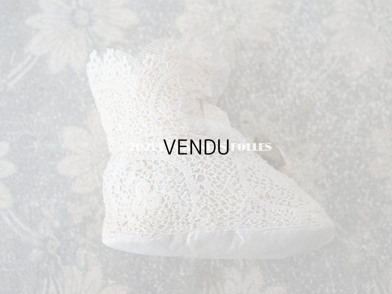 画像9: 1920年代 アンティーク 　ロココモチーフ付き クロシェレース ベビーシューズ  