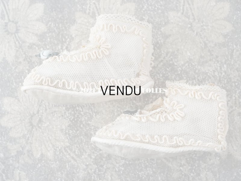 画像10: 1920年代 アンティーク 　水色のロココモチーフ付き ベビーシューズ  コード刺繍