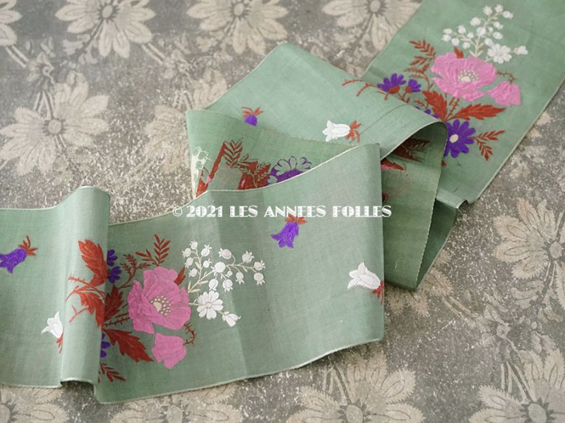 画像6: 19世紀 アンティーク シルク製  花束の刺繍入り 幅広リボン 鈴蘭 190cm