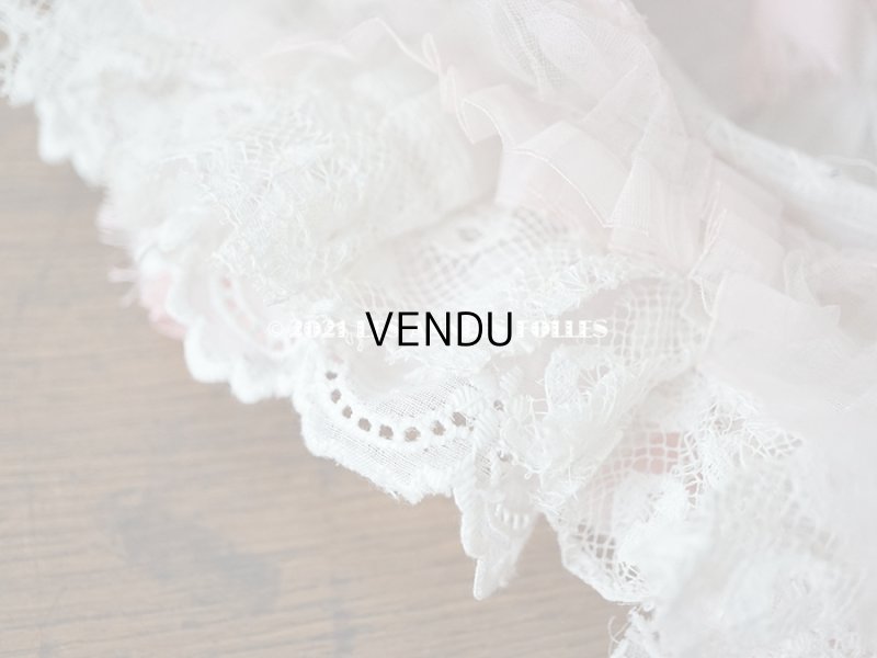 画像12: 1900年代 アンティーク ドールハット レース & ピンクのシルクシフォン & 薔薇の布花付き