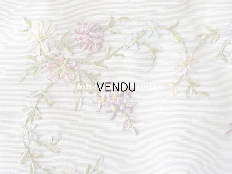 画像3: アンティーク リボン刺繍のパネル 薔薇　＆　ライラック　＆　勿忘草