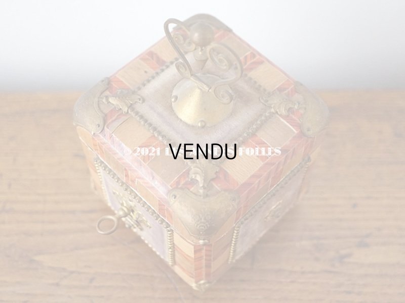 画像6: 19世紀 アンティーク ナポレオン3世時代 お菓子箱 ハンドル & 鍵　＆　脚付き チョコレートボックス 木箱 