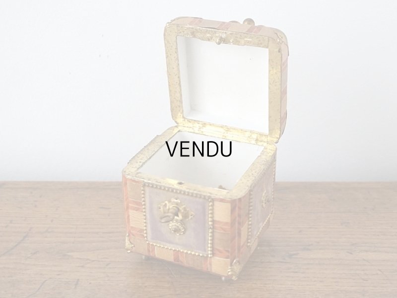 画像8: 19世紀 アンティーク ナポレオン3世時代 お菓子箱 ハンドル & 鍵　＆　脚付き チョコレートボックス 木箱 