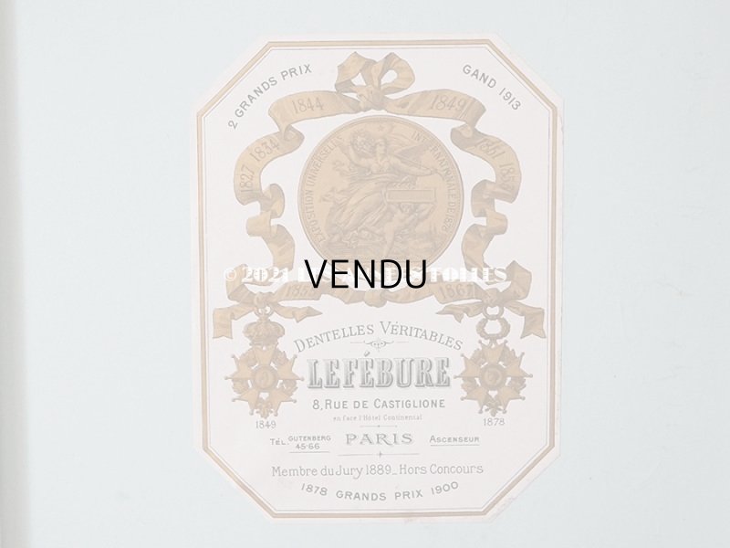 画像12: 未使用 アンティーク オリジナルボックス入り 結婚式のハンカチ モノグラム刺繍入り 手編みのヴァランシエンヌレース