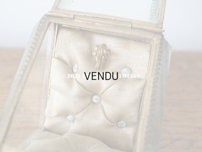 画像11: アンティーク 懐中時計 & ジュエリーボックス シャンパンゴールド & パウダーブルーのシルク製クッション