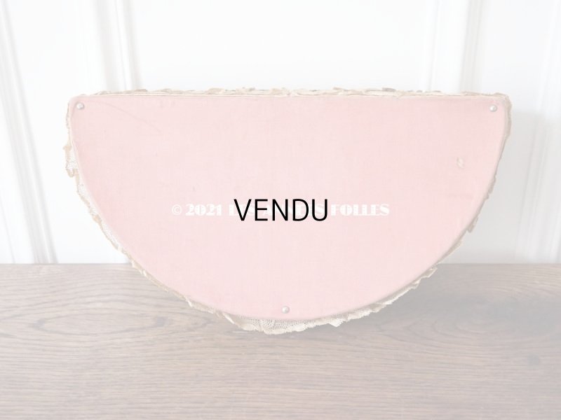 画像5: 1900年代 アンティーク ロココモチーフ付き 大きなカルトナージュボックス ピンク レースの装飾