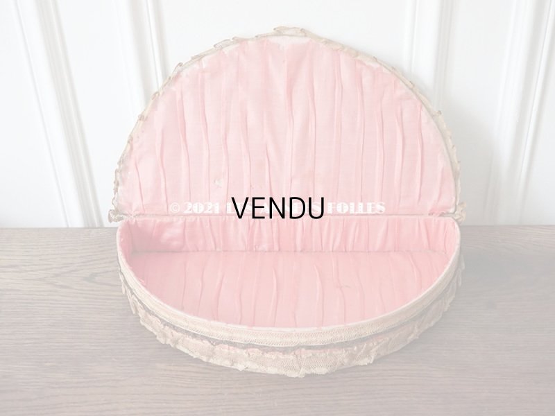 画像6: 1900年代 アンティーク ロココモチーフ付き 大きなカルトナージュボックス ピンク レースの装飾