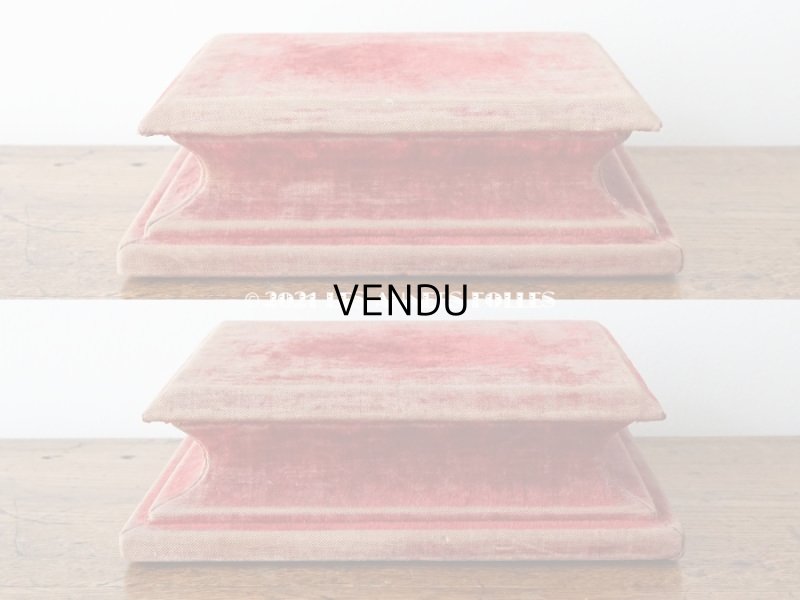 画像3: アンティーク ベルベットの台座 赤 スクエア型 オリジナルラベル付