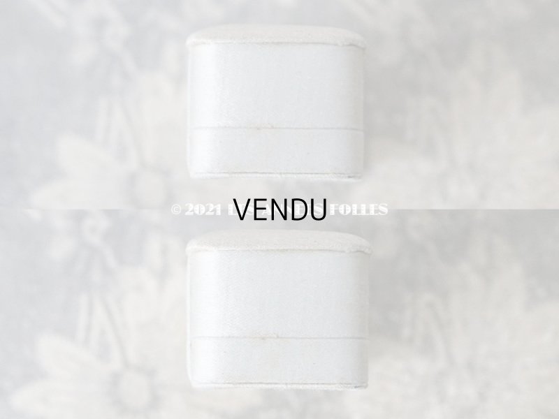 画像6: 1900年代 アンティーク  シルクサテンのジュエリーボックス  パールブルー