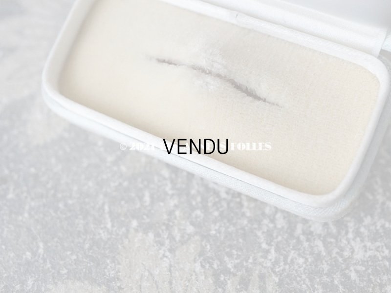 画像9: 1900年代 アンティーク  シルクサテンのジュエリーボックス  パールブルー