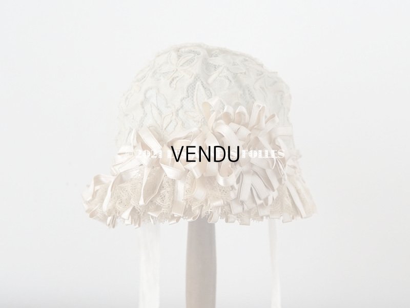 画像5: アンティーク ドール用 ベビー用 小さなボネ 透かし入り花模様のレース　＆　ベビーブルーのシルク地　＆　グレイッシュピンクのリボン