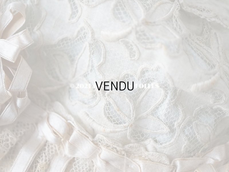 画像12: アンティーク ドール用 ベビー用 小さなボネ 透かし入り花模様のレース　＆　ベビーブルーのシルク地　＆　グレイッシュピンクのリボン