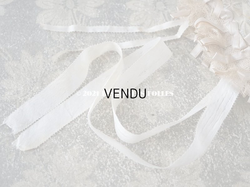 画像15: アンティーク ドール用 ベビー用 小さなボネ 透かし入り花模様のレース　＆　ベビーブルーのシルク地　＆　グレイッシュピンクのリボン