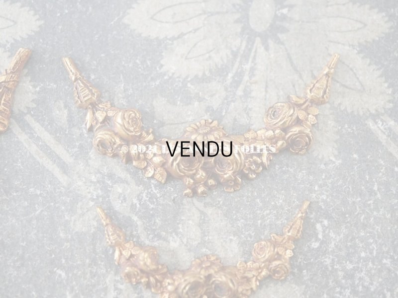 画像3: 1900年代 アンティーク  薔薇 & デイジーのガーランド メタル製 サンプラー