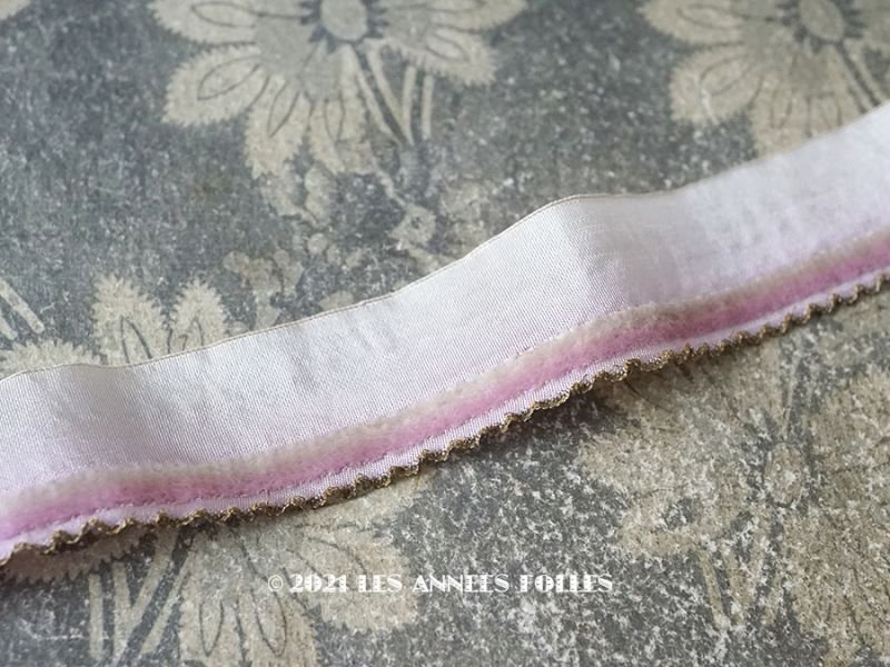 画像1: アンティーク シルク製  リボン メタル糸 & ベルベットの縁取り スモーキーパープル 幅2.7cm