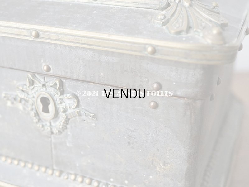 画像17: 19世紀 アンティーク ナポレオン3世時代 お菓子箱 ハンドル & 鍵穴　＆　脚付き チョコレートボックス 木箱 