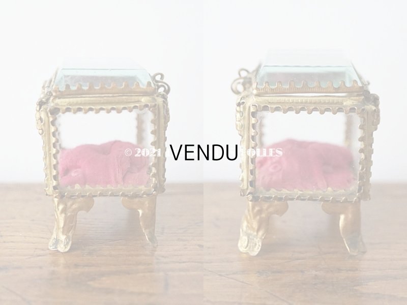 画像5: アンティーク ジュエリーボックス 花とリーフのガーランド シルク製クッション スモーキーレッド