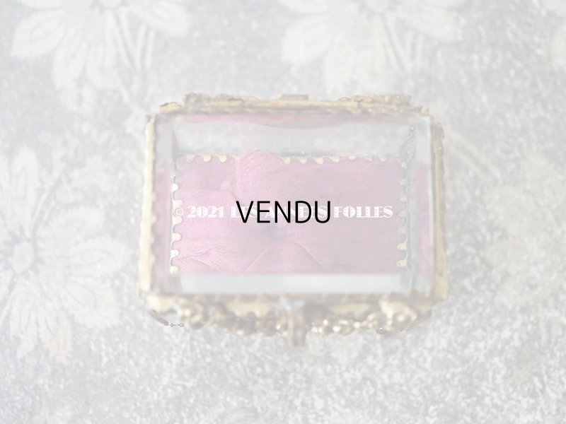 画像7: アンティーク ジュエリーボックス 花とリーフのガーランド シルク製クッション スモーキーレッド