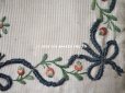 画像9: 18世紀末　アンティーク シルク製　ポシェット イニシャル　＆　ファイヤーハートの刺繍入り