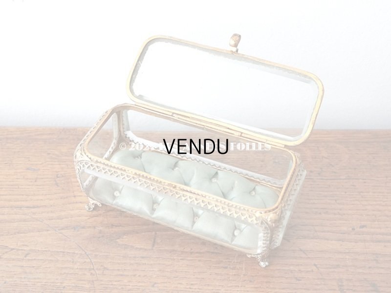 画像7: 19世紀 アンティーク ジュエリーボックス シルク製クッション 淡いブルー