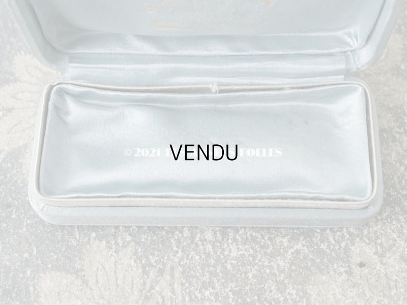 画像8: 1900年代 アンティーク  シルクサテンのジュエリーボックス  パウダーブルー