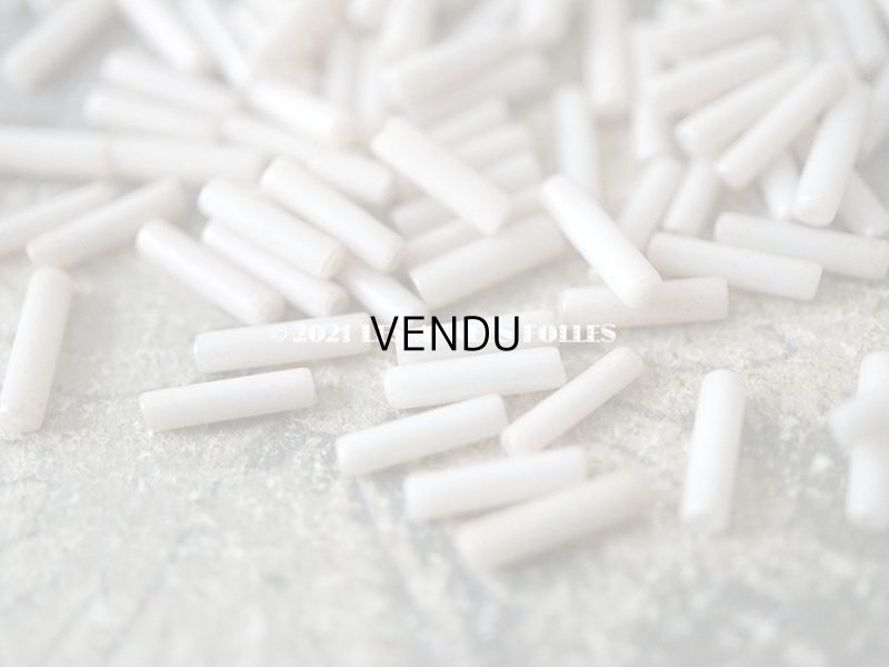 画像8: アンティーク ガラスビーズ  オーロラ加工 ホワイト・マット 2×8~9mm