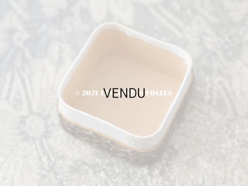 画像8: アンティーク　シルク製 ロココトリム付 淡いピンクの小さなパウダーボックス ミラー付き