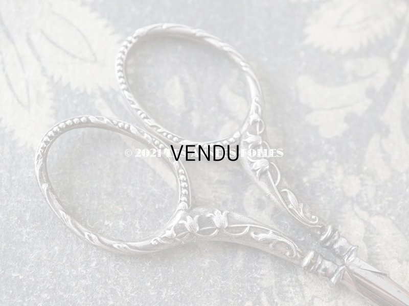 画像10: アンティーク シルバー製 鈴蘭の裁縫道具セット