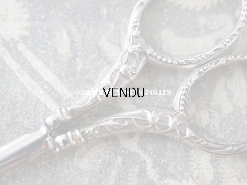 画像13: アンティーク シルバー製 鈴蘭の裁縫道具セット