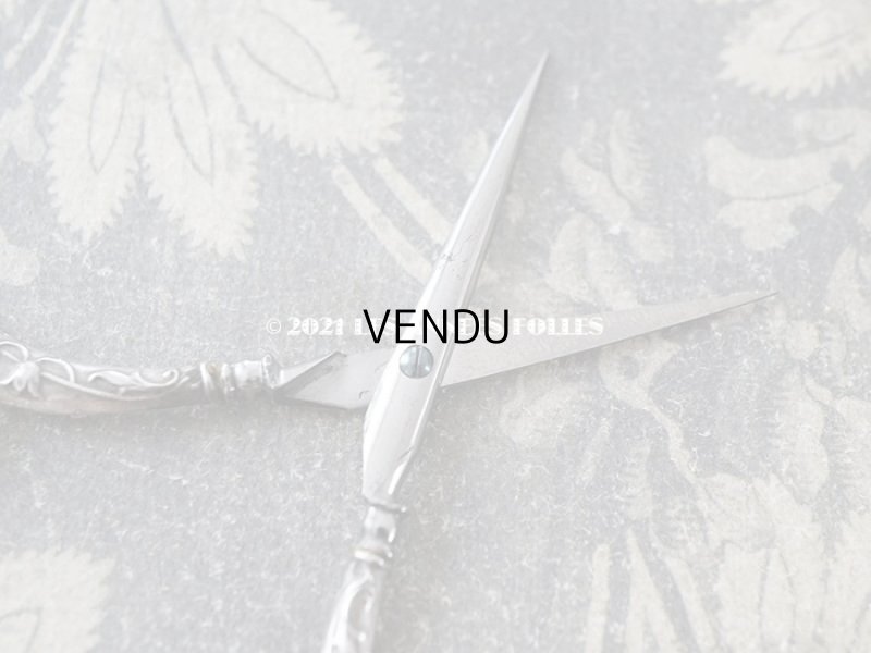 画像14: アンティーク シルバー製 鈴蘭の裁縫道具セット