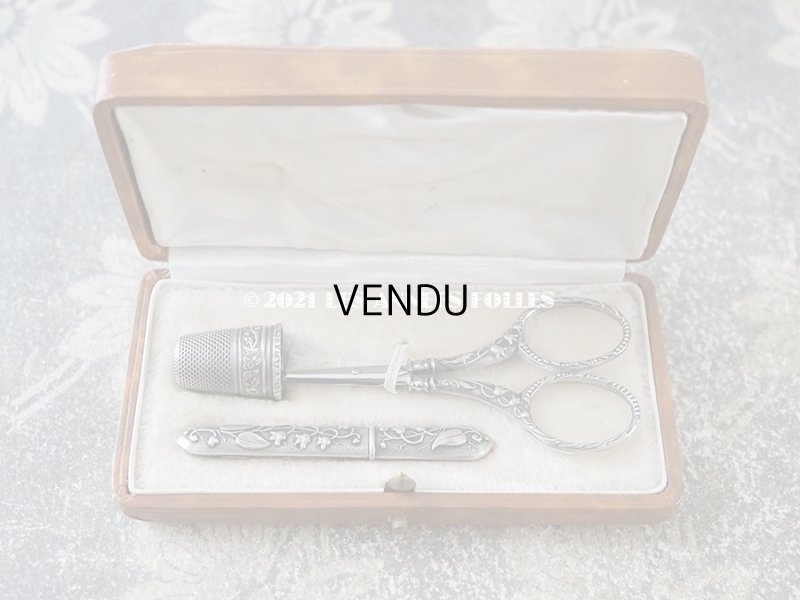 画像3: アンティーク シルバー製 鈴蘭の裁縫道具セット