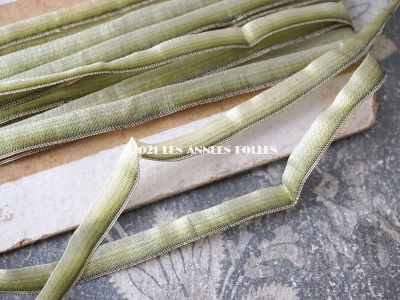 画像5: 1900年代 アンティーク シルク製 リボン メタル糸の縁取り グリーンのグラデーション  7~7.5mm幅  