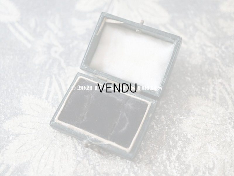 画像5: 19世紀末 アンティーク 本革製 ピアス用 小さなジュエリーボックス  ダークグリーン