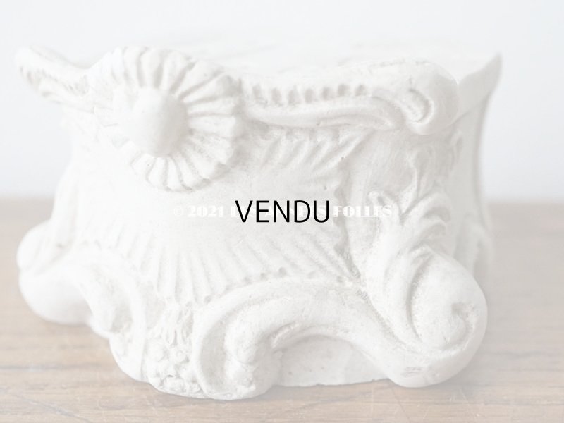 画像8: 1900年代 アンティーク マリア像の台座　石膏製 ハートのモチーフ