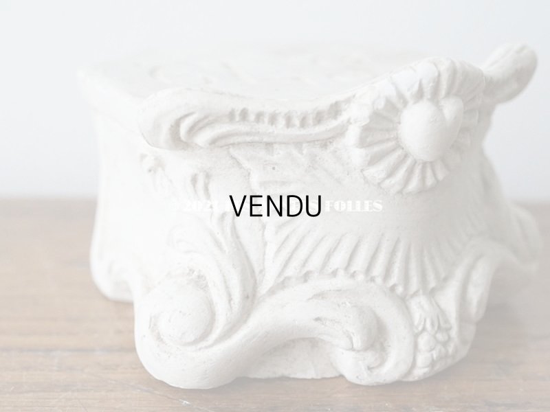 画像9: 1900年代 アンティーク マリア像の台座　石膏製 ハートのモチーフ